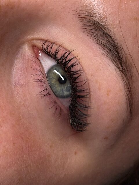 Centro estetico per extension ciglia ad Altopascio